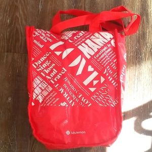 Small lululemon bag